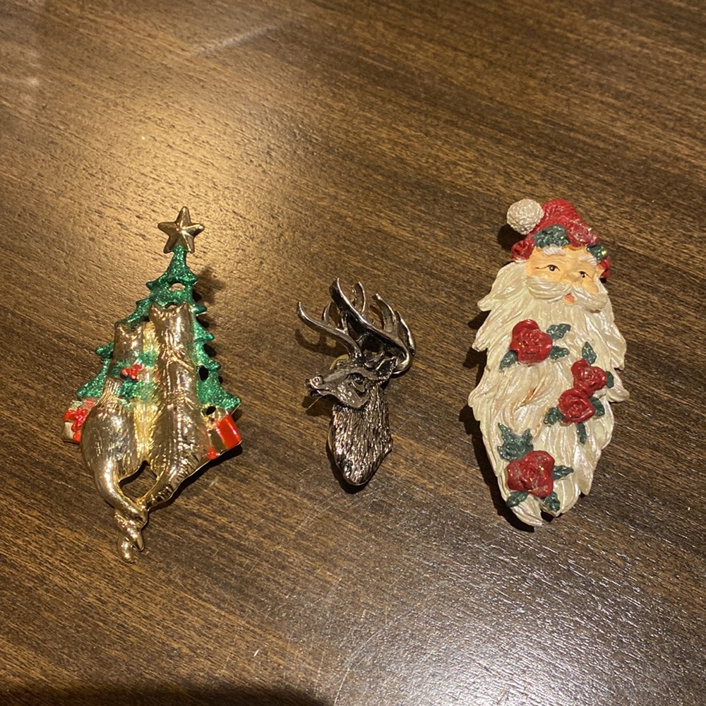 Set of 3 Christmas pins